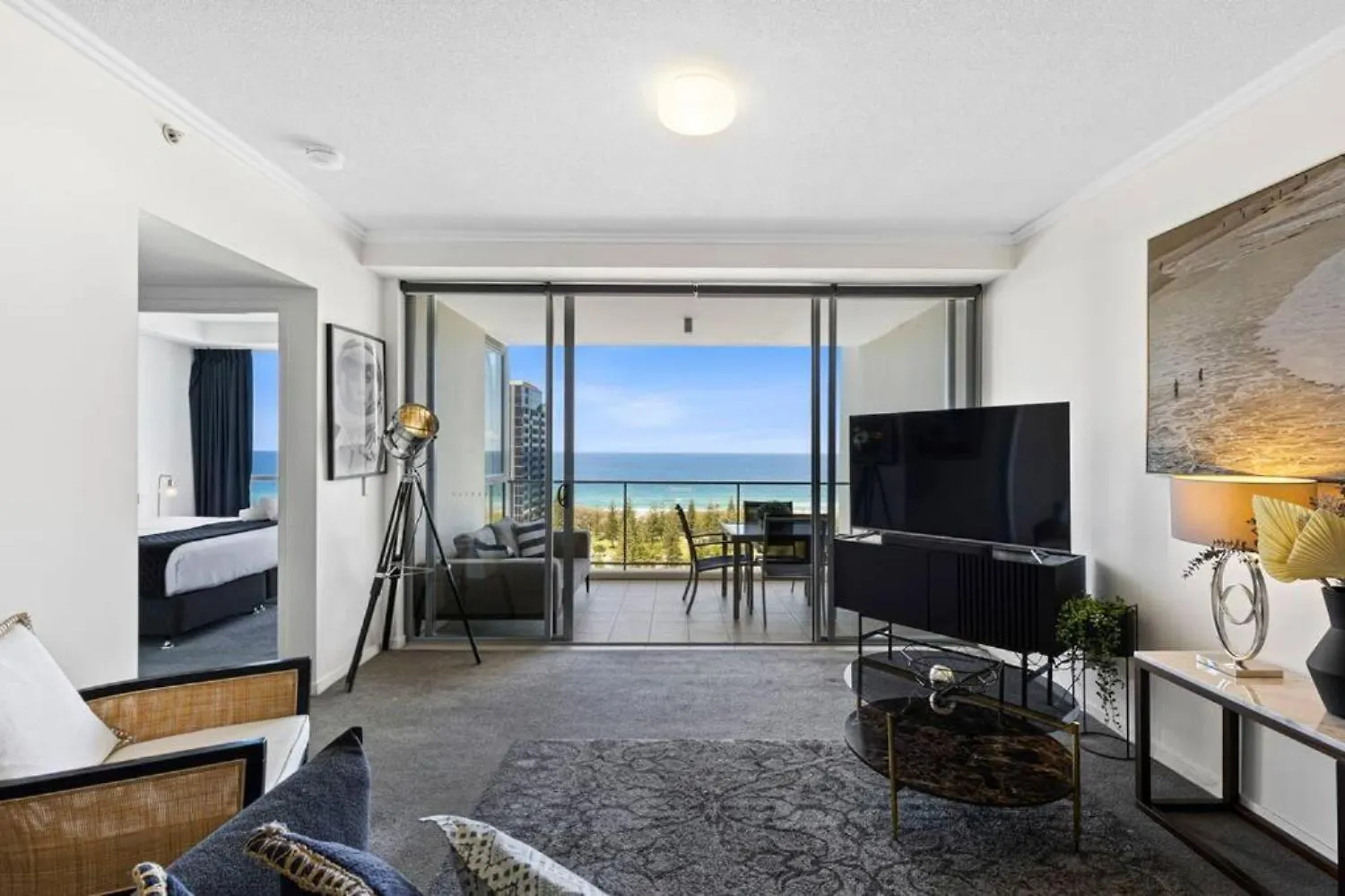 Beachfront Ocean Oasis Escape Gold Coast